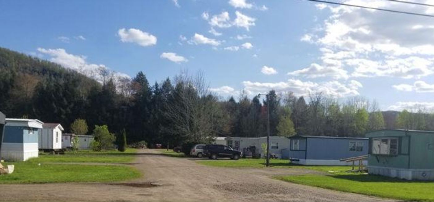 160 Railroad Ave, Roulette, PA 16746